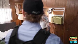TRAILERTRASHBOYS Officer Brogan Deepthroats Troy Daniels In advance of Bottoming