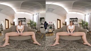 Lewd Camgirl Josephine Jackson Fingering Her Snatch To Climax