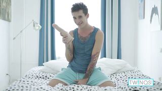 Slender Noah A Likes To Ride A Large Sex tool Unfathomable Into His Taut Arsehole!
