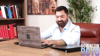 DOWNLOW LADS - Office Rivals Dominic Pacifico & Damien Roux Bareback Screw