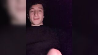 Sexy str8 dude jerking in public in the woods
