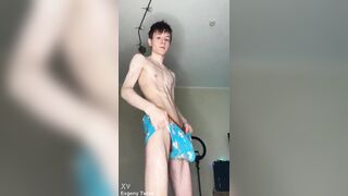 See This Youthful Student Shoot A Thick Load Of Cum