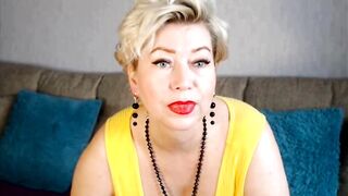 A nifty web camera bitch Aimee, her large natural melons, her rectal hole widening and her worldly views on life ))