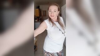 Hottest Giant Bazookas Bouncing by Maria Old mother I'd like to fuck