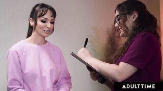 ADULT TIME - PAWG Leana Lovings Gives Breasty mother I'd like to fuck Lexi Luna Cheerful Ending During Fleshly VR Massage