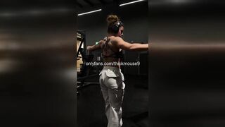 Nasty Teen’s Twat Slide During Instagram Live Dance