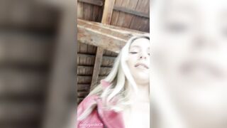 I get screwed by my ex, Polly Gardel porn actress, in show mode in the forest
