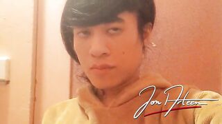 Jon Arteen pees in the throne-room thinking of u (cute twink homo porn for pee fetishists)