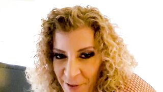 Legendary Sara Jay Screws Her Luckiest Fan With Her Massive Ass & Breasts - Cum in Throat