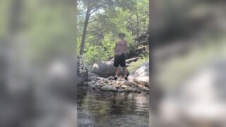 Femboy se desnuda en bosque y se corre 07-06-2026