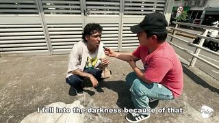A beggar from Bucaramanga is picked up off the street by a homo guy, who takes him to a motel beneath the pretext of helping him, in reality this guy screws him