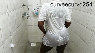 We Got Juicy Twerked Sucked and Screwed: Washroom Romance