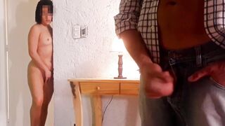 Catches her stepdad masturbating and gives a decision to assist him