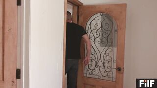 Small Stepsis Kenzie Reeves Can't Stop Cumming From Coarse Sex