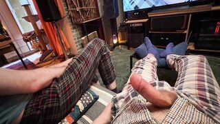 I invited my str8 ally over, turned on porn and got him to stroke with me.