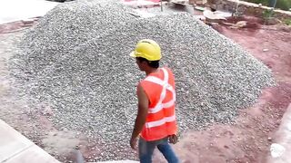 Woman Bangs the Worker 'coz Her Spouse Went with His Allies