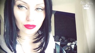 My lipsticks make u cum