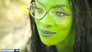 Ana Foxxx Makes Kenna James Cum Hard on a Green Sextoy - Nasty Porn Cosplay Parody