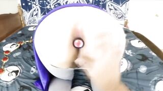 Raven Takes It in the Booty