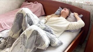 Youthful mommy masturbates and cums on camera