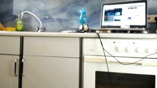 Teen Sexydea Fingering Herself on Live Livecam