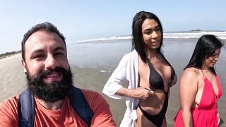 Baianinha Trans Bangs Pair on the Beach