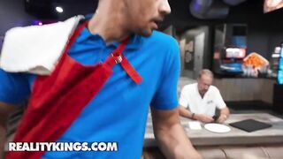 REALITY KINGS - Dez Hansen Serves Up A Hawt Public Hookup Between Booths And Tables