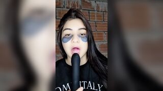Yulieth Spills Hawt Cunt Fast and Unfathomable