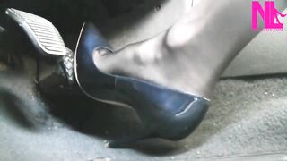 Fleshly Driving in Pattent Blue Buffalo Super Hawt Pumps