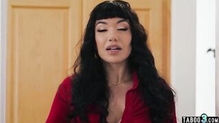 Nasty latin babe mother I'd like to fuck stepmom Little Puck lets stepson to find her vagina