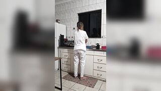 The Maid Got Banged in the Booty in the Kitchen During the time that Washing the Dishes