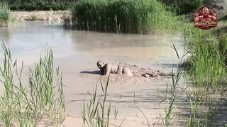 A fresh mud gap
