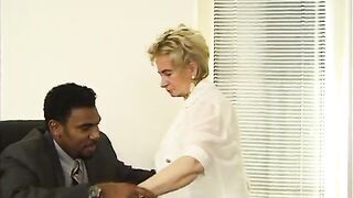 Granny slammed by ebony rod