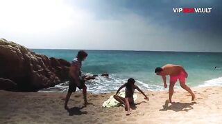 Public Beach Bang: Slender Black Snatch Pounded in Missionary as Waves Crash