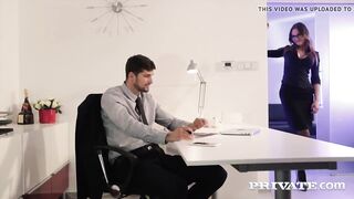 INTIMATE Intimate.com - Barbara Bieber Puts the Squeeze on Her Boss
