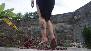 How I have a fun crushing, stomping, and crushing with my biggest high heels whilst absolutely nude