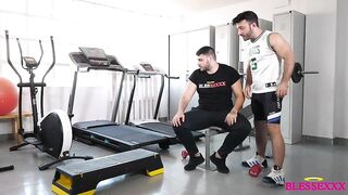 Personal coach eats his client