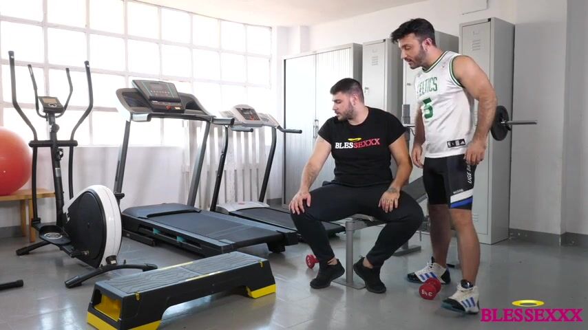 Personal coach eats his client