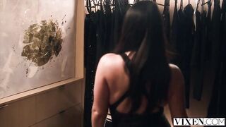 VIXEN The Legendary Angela White Returns, This babe Shows Off Her Giant Breasts During the time that Servicing Hard Weenie