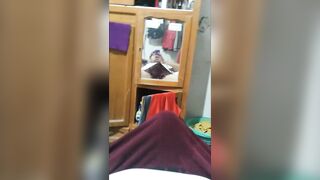 BULTOS Y EYACULACIONES ENORMES DE HOMBRE JOVEN DOTADO