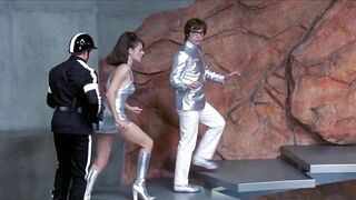 Elizabeth Hurley - ULTIMATE FAP CUMPILATION