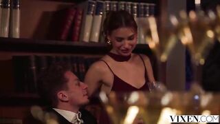 VIXEN Strikingly Nice-looking Jessi Rae And Ashby Winters Need A Large Ramrod, They Can't Make no doubt of How Large It Is