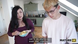 MATURE4K. A Older woman called a youthful Handyman over and Screwed him