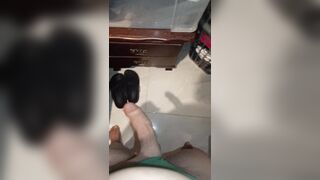 Tgirl empties her balls