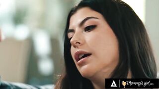 MAMAS BEAUTY - Playgirl Cutie Ritchie Skips Prom & Spends The Night Getting Eaten By Stepmom Sophia Locke