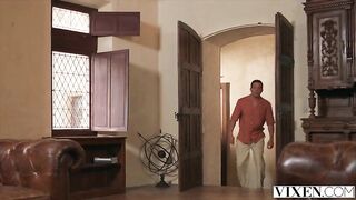 VIXEN Fit Playgirl Cindy Luna Needs Cum, That babe’ll Do All It Takes