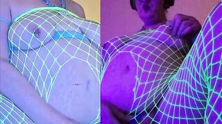 Double Mint Cum – a Green Dominatrix hologram