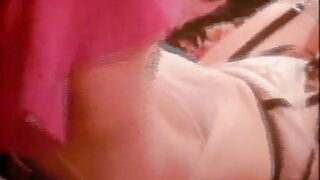 Samantha Fox Masturbates