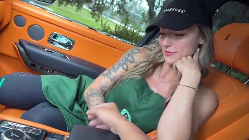 Starbucks Whore Gomorrah Screwed by Teddy Tarantino On Her Break