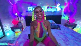Alix Avery Grinds On Richard Glaze And Takes Each Inch Of His Dick!